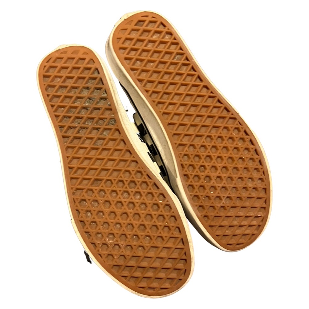 Vans. - Picture 2 of 4
